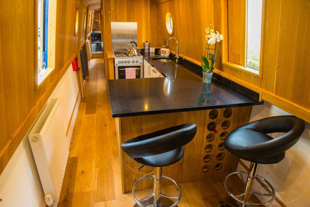 Hotel Narrowboat Puzzle Ely Exterior foto